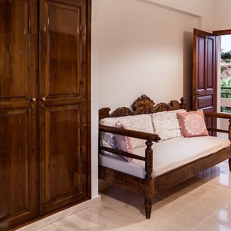 Merabello Apartments Agia Marina エクステリア 写真